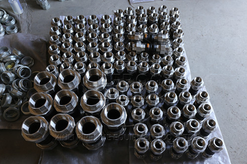 橡膠接頭防護(hù)罩的安裝使用